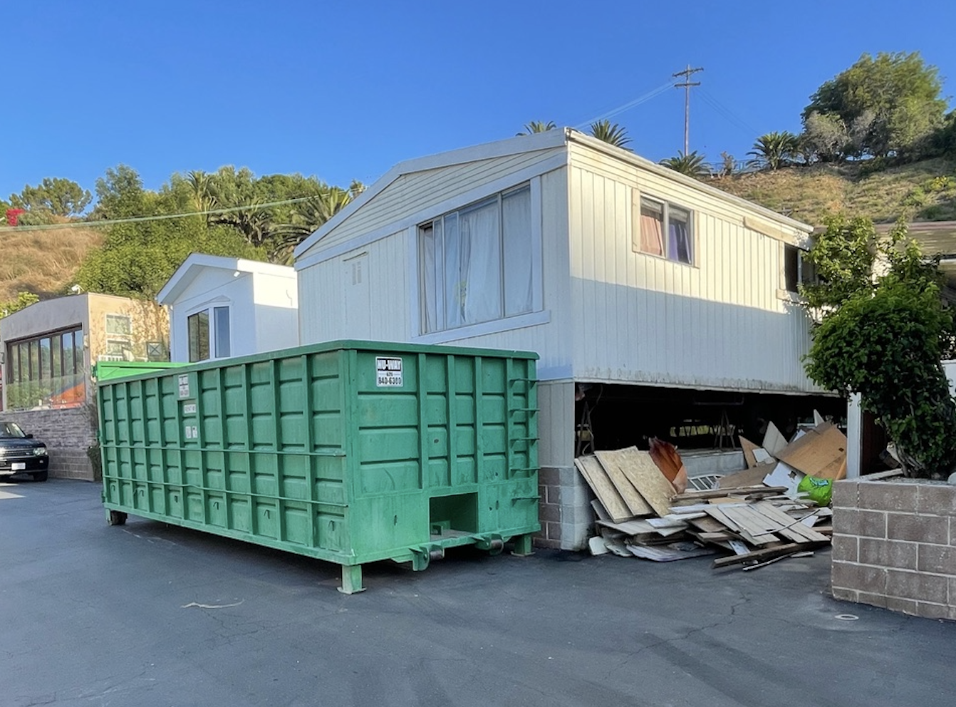 Northridge CA 40-yard dumpster